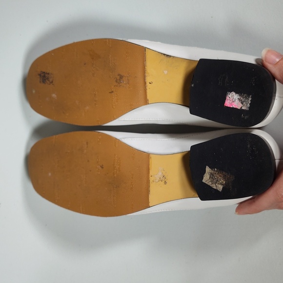 Vintage Etienne Aigner white leather ballet loafers 6 - Picture 9 of 11